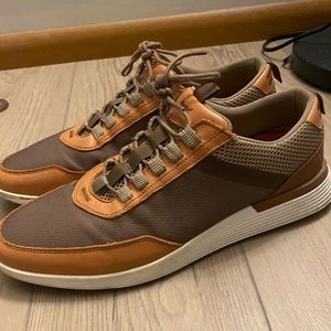 Wolf and shepherd men’s sneaker casual shoe